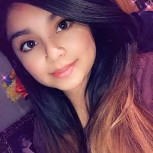 Meet your Posher, Daniela